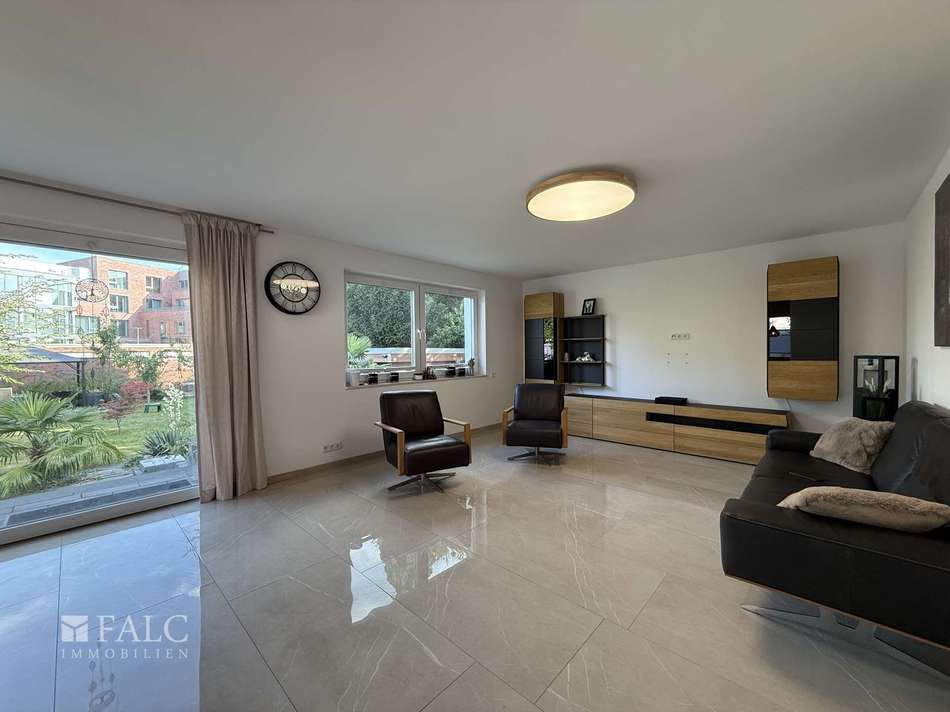 JCgTq25Bh31WhpAshzTScCA4-big I