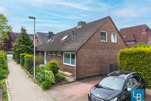 Großzügiges Einfamilienhaus in ruhiger Sackgassenendlage! – Die vollständige Adresse der Immobilie erhältst du vom Anbieter., 24149 Neumühlen-Dietrichsdorf, Kiel – Vorschaubild 2