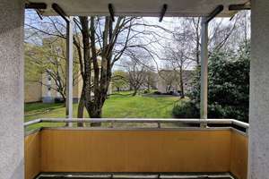 Viel Platz für Sie und Ihre Familie! Gepflegte 4-Zimmer-Wohnung in Kley! – Echeloh 14, 44149 Kley, Dortmund – Vorschaubild 1