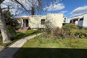 Buckow: Wunderschönes Einfamilienhaus in ruhiger Lage – Berlin – Vorschaubild 1
