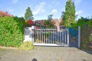 Architektur, Ruhe und Stil ++ Ein Bungalow mit Klasse – Die vollständige Adresse der Immobilie erhältst du vom Anbieter., 41199 Odenkirchen-Mitte, Mönchengladbach – Vorschaubild 1