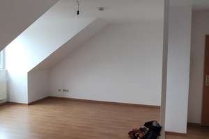 Helle 2-Zimmer Wohnung im 4. OG in München-Ramersdorf – Chiemgaustraße 117, 81549 Balanstraße-West, München – Vorschaubild 1