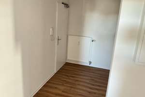 Schöne 3-Zimmer-Wohnung mit Balkon in Heusenstamm zu vermieten – Odenwaldstr. 2, 63150 Heusenstamm – Vorschaubild 4
