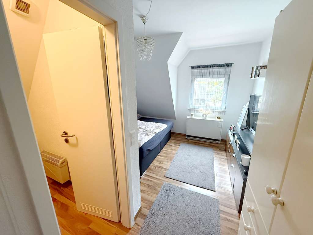 Immobilie in Reichenbach an der Fils - Modernisierte 3-Zimmer-DG-Wohnung in zentraler Lage von Reichenbach zu verkaufen - Bild 4