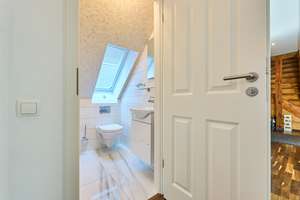 Modern sanierte Dachgeschoss-Maisonette mit besonderem Wohnflair – Die vollständige Adresse der Immobilie erhältst du vom Anbieter., 80689 Sankt Ulrich, München – Vorschaubild 5