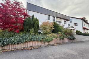 Selten großzügig u. komfortabel! Extravag. EFH m. 330 m² Wohnfl. u. 8,8 Ar Grdst. in idyll. Lage! – Die vollständige Adresse der Immobilie erhältst du vom Anbieter., 72664 Kohlberg – Vorschaubild 2
