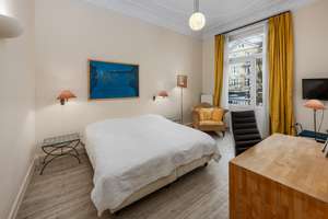 Viel Raum für Ihre Ideen - großzügiger Altbau in beliebter Wohnlage – Die vollständige Adresse der Immobilie erhältst du vom Anbieter., 22085 Uhlenhorst, Hamburg – Vorschaubild 7