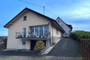 Geräumiges und gepflegtes Mehrfamilienhaus in Neustadt (Wied) – Die vollständige Adresse der Immobilie erhältst du vom Anbieter., 53577 Neustadt (Wied) – Vorschaubild 3