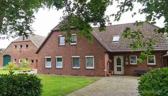 Bild von Wohnhaus mit Scheune auf ca. 4.000 m² in der Gemeinde Bockhorn