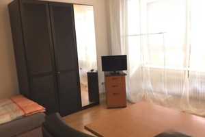 Zentrales City-Apartment, vollmöbliert, auf der 3. Etage mit Lift – Düsseldorf – Vorschaubild 2