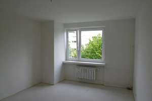 Entspannen mit Ausblick: 3-Zimmer-Wohnung mit Loggia – Kurt-Schumacher-Ring 67, 38444 Detmerode, Wolfsburg – Vorschaubild 4