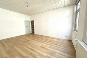 RUHIG GELEGENE CITY-ALTBAUWOHNUNG – Friedrichstraße 10, 65185 Mitte, Wiesbaden – Vorschaubild 4