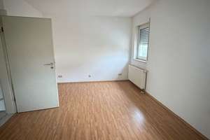 Großzügiges DHH mit Einliegerwohnung  zur Miete in Offenbach am Main – Die vollständige Adresse der Immobilie erhältst du vom Anbieter., 63071 Bachschule, Offenbach am Main – Vorschaubild 7