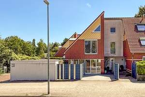 Charaktervolles Haus mit Teilkeller, Spitzboden und geschütztem Außenbereich!