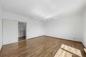 Traumhafte Penthouse-Wohnung mit Terrasse & EBK – ab sofort verfügbar – Reginfriedstraße 2, 81547 München – Vorschaubild 4