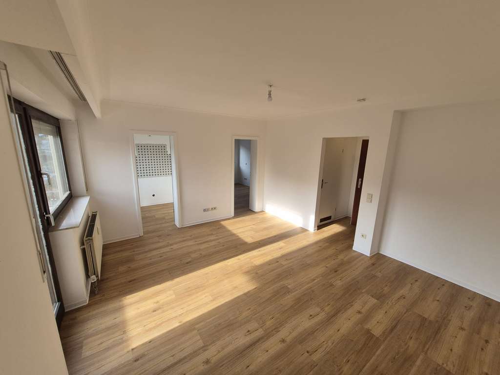 Immobilie in Bad Soden-Salmünster - Schnuckeliges Immobilien-Osterei !  Einzugsfertig renovierte, hüsche und solide Eigentumswohnung - Bild 1