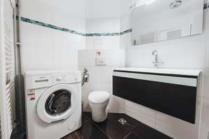 Wohnung nach Modernisierung mit Balkon: Geschmackvolle 1-Zimmer-Wohnung – Stindestraße 27, 12167 Steglitz, Berlin – Vorschaubild 14