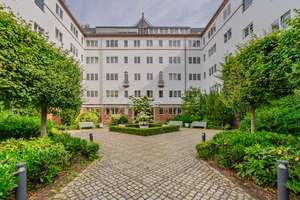 Wohnen mit Stil: Traumhafte Altbauwohnung in neuem Glanz - provisionsfrei – Düsseldorfer Str. 34, 10707 Wilmersdorf, Berlin – Vorschaubild 39