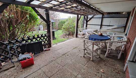 Bild von Sanierungsbedürftiges Fertighaus in Idstein – großzügig, idyllisch & familienfreundlich.