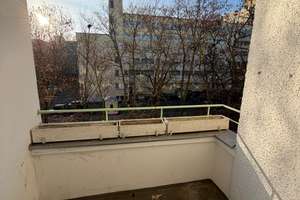 Charmante 1-Zimmer-Wohnung mit Balkon in ruhiger Wilmersdorfer Lage – Tharandter Str. 5, 10717 Wilmersdorf, Berlin – Vorschaubild 2