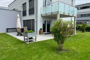 Stylische EG-Wohnung, 2 Zimmer, teilmöbliert mit großem Gartenanteil in Gerolfing