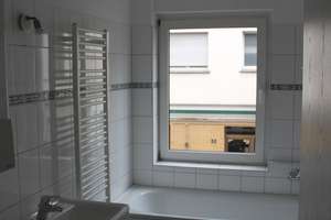 Exklusive, helle 3-Zimmer-Wohnung mit frisch saniertem Balkon und Einbauküche in Bonn Endenich – Magdalenenstr. 52, 53121 Endenich, Bonn – Vorschaubild 10
