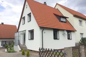 Charmantes Einfamilienhaus in Nürnberg–Gebersdorf