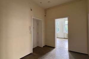Wohnen im Kulturdenkmal: Renovierungsbedürftige Wohnung | 3 große Zi | 91 m² – Die vollständige Adresse der Immobilie erhältst du vom Anbieter., 10243 Friedrichshain, Berlin – Vorschaubild 14