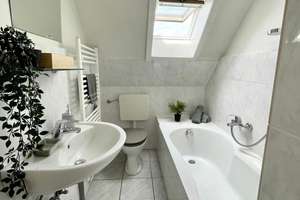 Gemütliche Dachgeschosswohnung mit zwei Zimmern in zentraler Lage Hannovers! – Celler Str.  15, 30161 Mitte (Ortsteil), Hannover – Vorschaubild 2