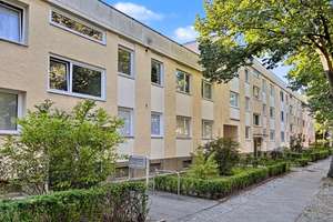 Bezugsfreie 3-Zimmer-Wohnung mit Balkon, Gäste-WC und Tiefgaragen-Stellplatz in Lichterfelde Süd – Die vollständige Adresse der Immobilie erhältst du vom Anbieter., 12207 Lichterfelde, Berlin – Vorschaubild 1
