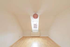 Helle 2 Zi DG Wohnung mit Blick über Durlach – Basler-Tor-Straße 10, 76227 Durlach, Karlsruhe – Vorschaubild 5