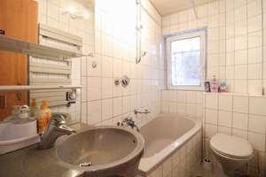 Gepflegte 2-Zimmer-Wohnung mit Südbalkon und Blick ins Grüne in Neckarweihingen – Die vollständige Adresse der Immobilie erhältst du vom Anbieter., 71642 Neckarweihingen, Ludwigsburg – Vorschaubild 11