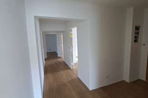 Erstbezug nach Top-Sanierung: 4 Zimmer in bester Maschsee-Lage – Heinrich-Kümmel-Straße 8, 30169 Südstadt, Hannover – Vorschaubild 3