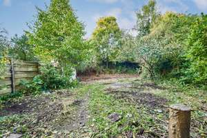 Willkommen zuhause: Renovierungsbedürftiges Reiheneckhaus samt Garten, Garage und Freistellplatz – Die vollständige Adresse der Immobilie erhältst du vom Anbieter., 47226 Bergheim, Duisburg – Vorschaubild 17