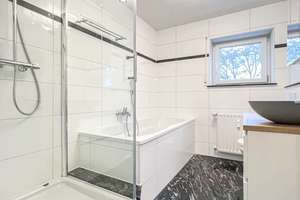 Exklusive 3-ZKB-Etagenwohnung mit luxuriöser Ausstattung und Balkon in Göggingen zu vermieten! – Die vollständige Adresse der Immobilie erhältst du vom Anbieter., 86199 Göggingen-Süd, Augsburg – Vorschaubild 4