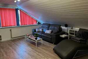 Zweifamilienhaus mit Schwimmbad und Wintergarten sowie Terrasse in Wilhelmshaven zu verkaufen. – Wilhelmshaven – Vorschaubild 3