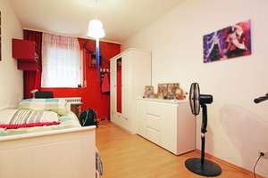 Geräumige 4-Zimmer Wohnung mit Balkon und Tiefgaragenstellplatz im schönen Farmsen-Berne – Die vollständige Adresse der Immobilie erhältst du vom Anbieter., 22159 Farmsen-Berne, Hamburg – Vorschaubild 4