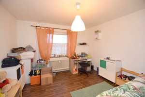 Helle 4-Zimmer-Wohnung mit Balkon + PKW-Stellplatz in ruhiger Lage. – Wolfenbüttel (Kreis) – Vorschaubild 9