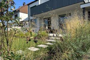 Exklusives Architektenhaus mit zwei Wohneinheiten – kernsaniert, energieeffizient und bezugsfertig – Die vollständige Adresse der Immobilie erhältst du vom Anbieter., 71106 Magstadt – Vorschaubild 3