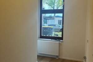 Saniertes - 1- Zimmer Appartement mit ebenerdiger Dusche, direkt vom Eigentümer – Markenstr 30, 40227 Oberbilk, Düsseldorf – Vorschaubild 4
