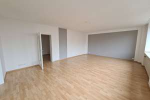 Großzügige helle 3-4-Raum-Wohnung mit Balkon und Aufzug / 3er WG geeignet – Wilhelmstr. 46, 52070 Kaiserplatz, Aachen – Vorschaubild 3