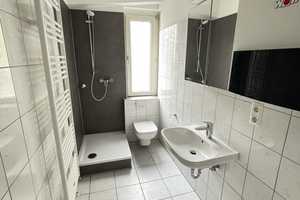 🆕⭐SAARLANDVIERTEL-Renovierte Wohnung mit Venyl, Fliesen & Wannebad mit Fenster🆕⭐ – Dortmund – Vorschaubild 1
