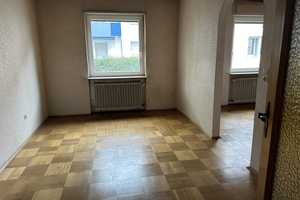 Eppelheim, Hebelstr. 6: 3-FH, Garten, sanierungsbedürftig, aber günstig, 2 Whg FREI, keine K-Prov – Rhein-Neckar-Kreis – Vorschaubild 4