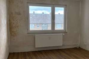 Modernisierte 3-Zimmer-Wohnung mit Balkon in Essen Kray – Schollenbroich 8, 45307 Kray, Essen – Vorschaubild 2
