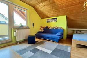 Großzügig, gepflegt, energieeffizient – Stilvolles Einfamilienhaus in begehrter Lage – Die vollständige Adresse der Immobilie erhältst du vom Anbieter., 73434 Fachsenfeld, Aalen – Vorschaubild 9