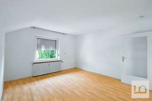 Großzügiges 3-Fam.haus mit 2 freien 102 qm Wohnungen, Bj.61, teilren., Garage, Ingolstadt-Mailing – Regensburger Straße 193, 85055 Mailing, Ingolstadt – Vorschaubild 7
