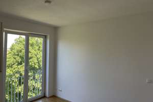 Erstbezug nach Sanierung mit EBK und Dachterrasse.  – Kelleerweg 2a, 93053 Galgenberg, Regensburg – Vorschaubild 9