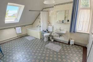 Traditionsreiche Villa mit Charme und Geschichte in Bokholt-Hanredder – Die vollständige Adresse der Immobilie erhältst du vom Anbieter., 25335 Bokholt-Hanredder – Vorschaubild 25