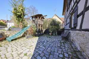 Liebevoll saniertes Fachwerkhaus (ca. 289 m²) mit Terrasse, Sichtbalken, Einliegerwohnung uvm. – Stuttgart – Vorschaubild 25