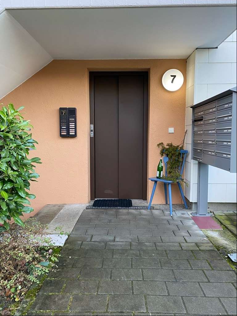 Immobilie in Plochingen - Großzügige Eigentumswohnung mit Terrasse - Bild 1